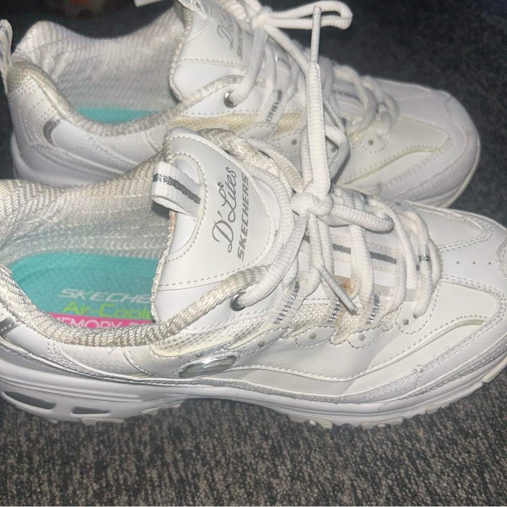 Skechers D'lites Fresh Start Memory Foam Sneakers‎ Women's 8 Wide